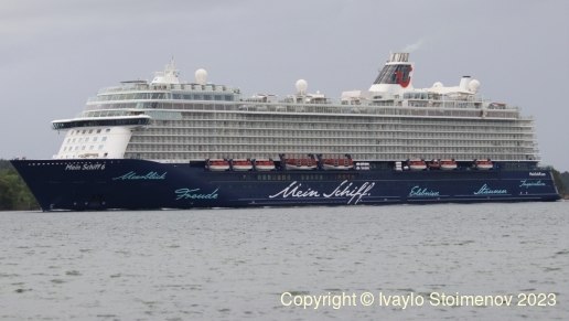 Mein Schiff 6